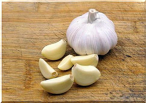 Garlic is a great food for bowel function