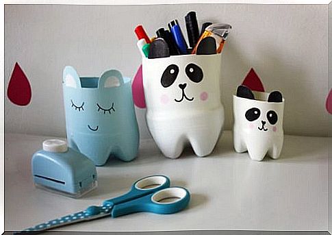 Pen holder