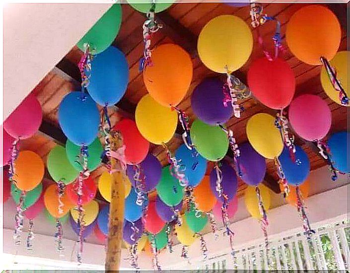 You can decorate the roof with balloons