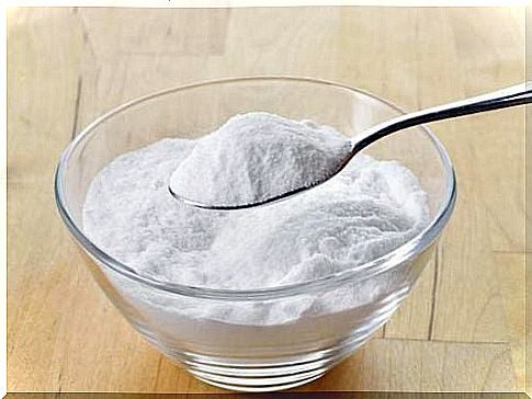 baking soda for excessive foot sweating