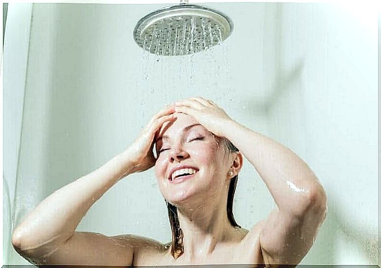 A cold shower gives energy in the morning