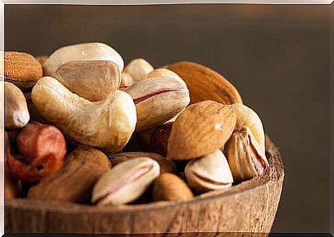 eliminate energy deficiency with nuts