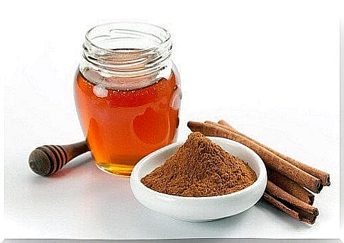 7 reasons to eat honey and cinnamon