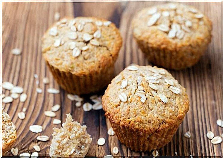 Gluten-free and lactose-free oat muffins