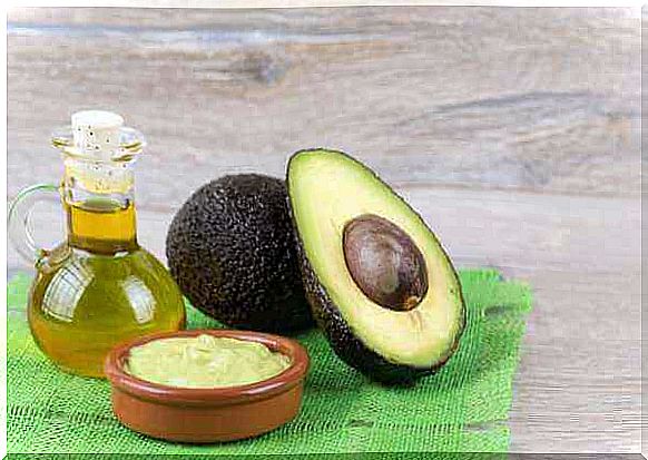 avocado paste and oil