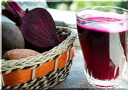 Beetroot is rich in iron, which is why it is worth using to treat and prevent anemia.