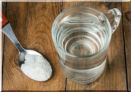 Baking soda can be used to make natural treatments for oral yeast infection