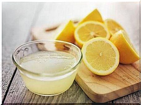 Lemon juice treats oral yeast infection