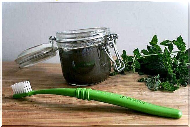 make your own natural toothpaste