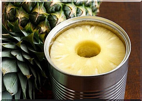 unhealthy foods: canned fruits