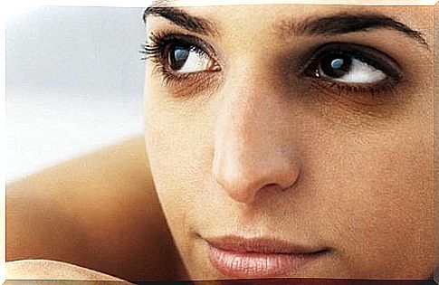 woman with dark under-eye