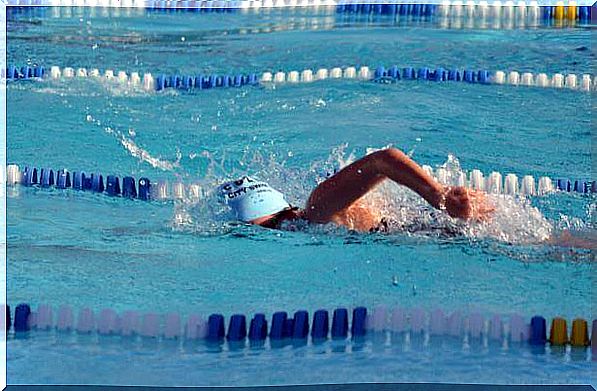 swimming helps to stay fit