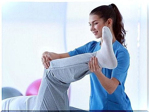 Treat and prevent muscle cramps at home