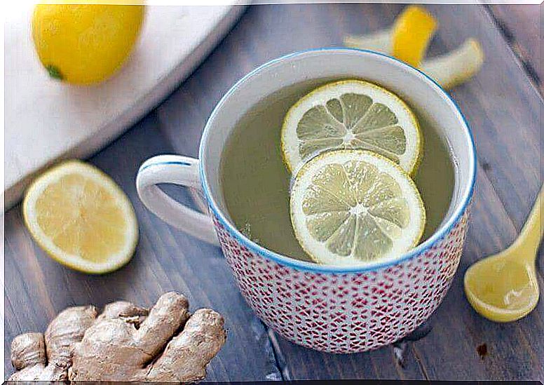 Lemon tea can be used to treat a sore throat.