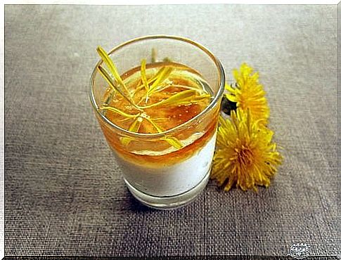 The uses of dandelion are varied: it can be used to make, for example, an herbal drink.