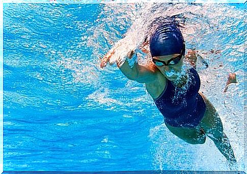 swimming is one of the best weight loss exercises