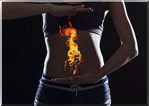 What causes heartburn and what helps?